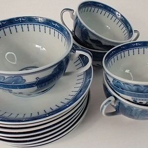 Oriental Blue/White Cups & Saucers Japanese - Good Condition*